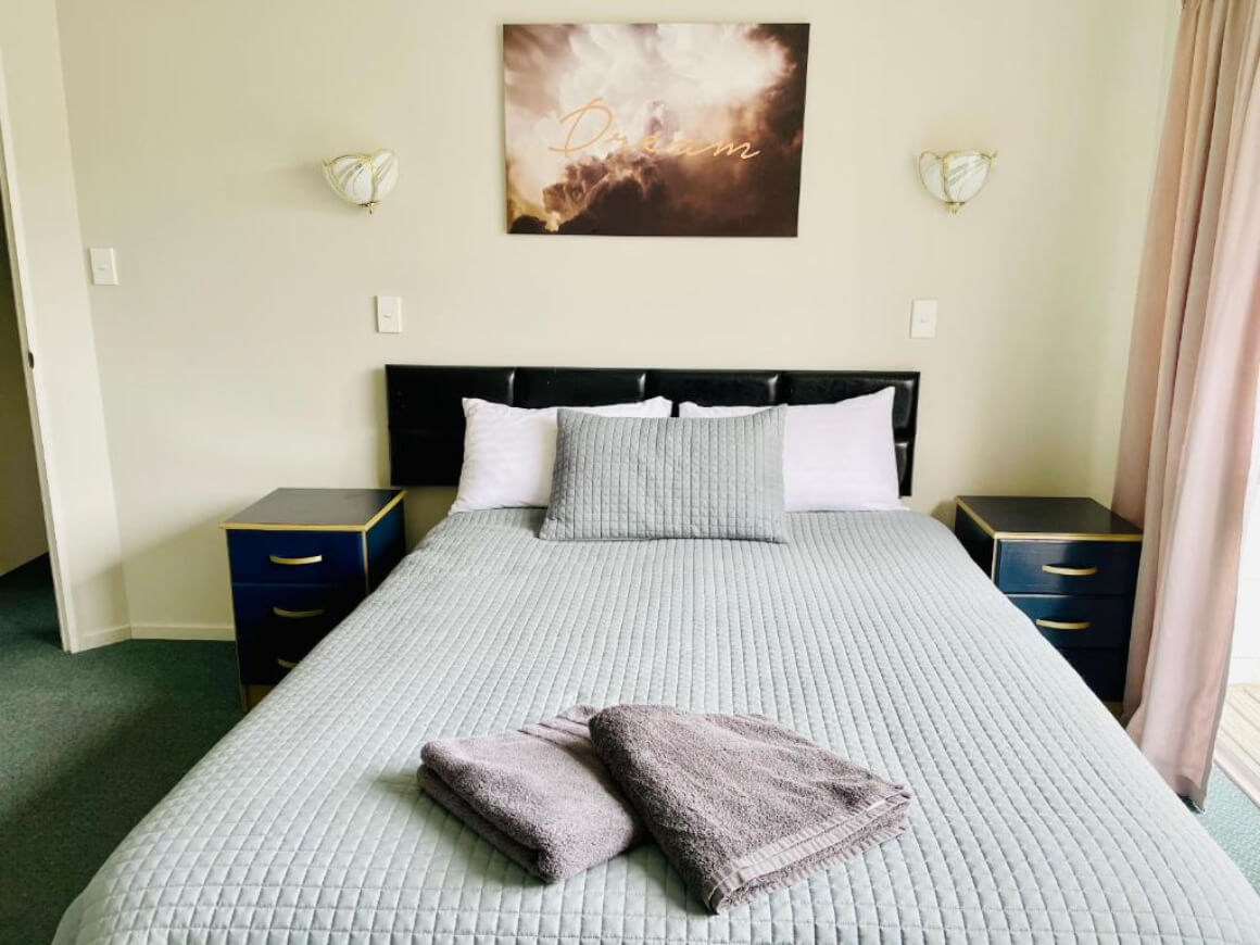 Three-Bedroom Suite at A1 Kaikoura Motel and Holiday Park