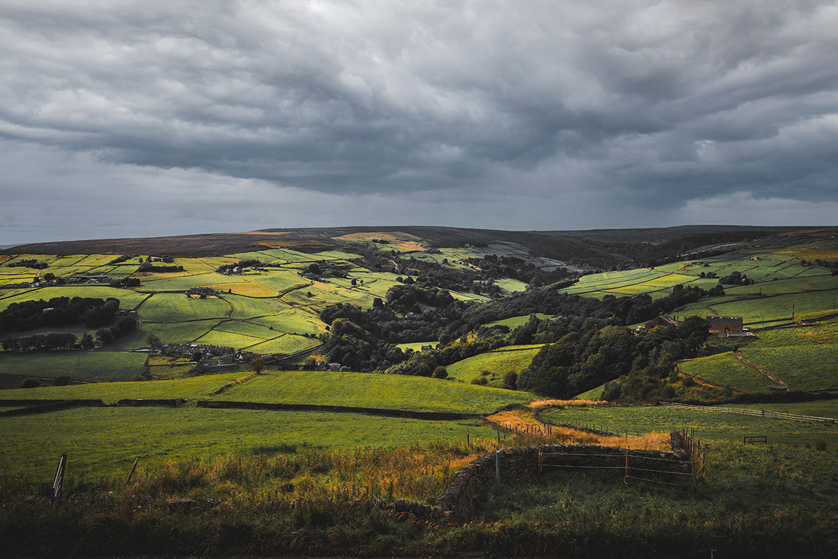 Clouds over the green moors and hillsides of Yorkshire. tbbteam, England, United Kingdom