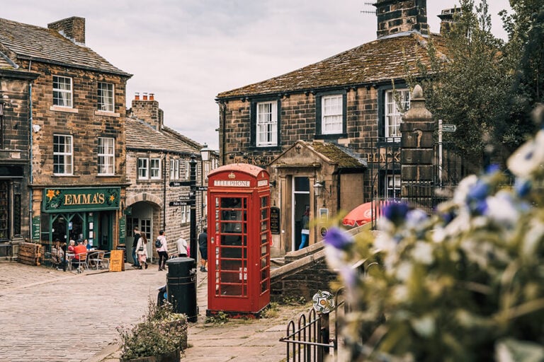 Backpacking UK Travel Guide
