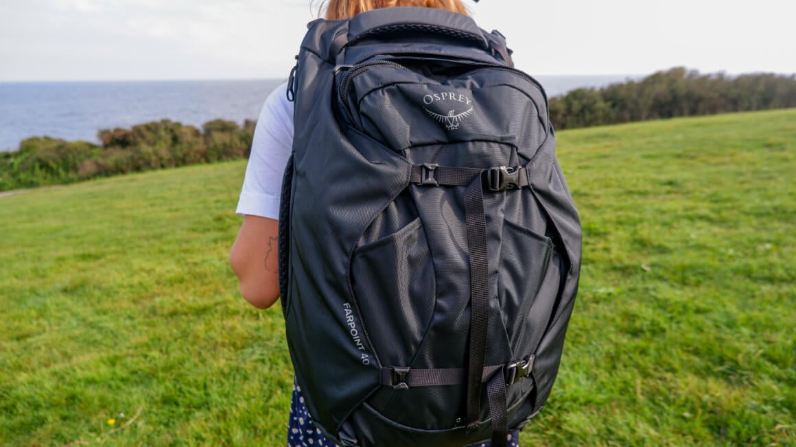 Osprey Farpoint 40L Review [2024 UPDATE] - TravelFreak