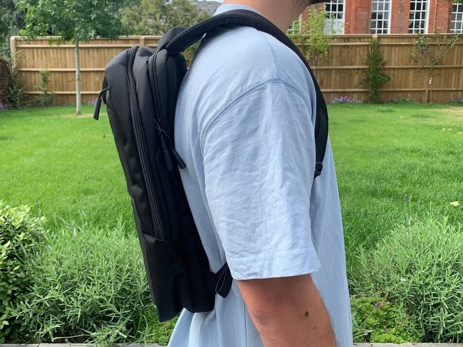 Joe wears tomtoc Navigator-H71 20L Laptop backpack
