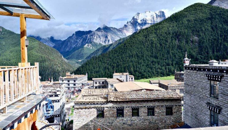Road-Tripping Western Sichuan – A Taste of the Tibetan Plateau