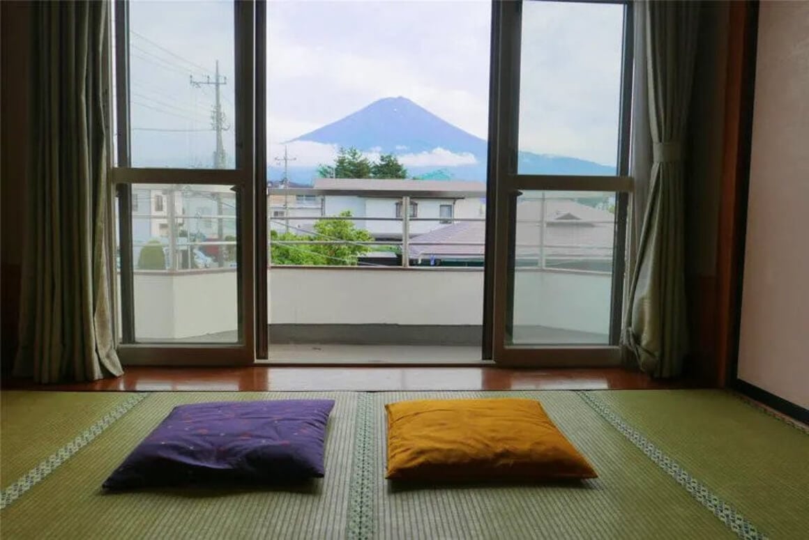 K's House Fuji view