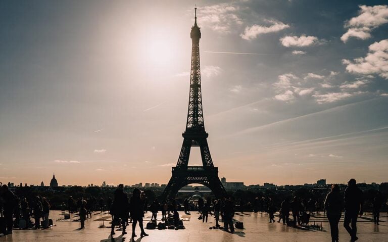 Backpacking France Travel Guide – What YOU Need To Know