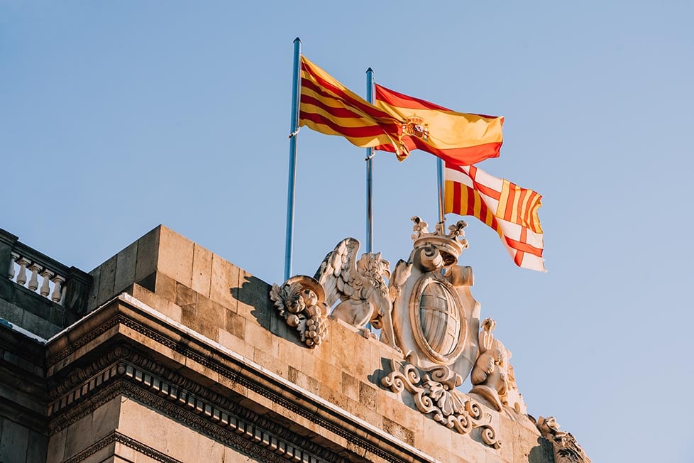 The Spanish and Catalan flag in Barcelona