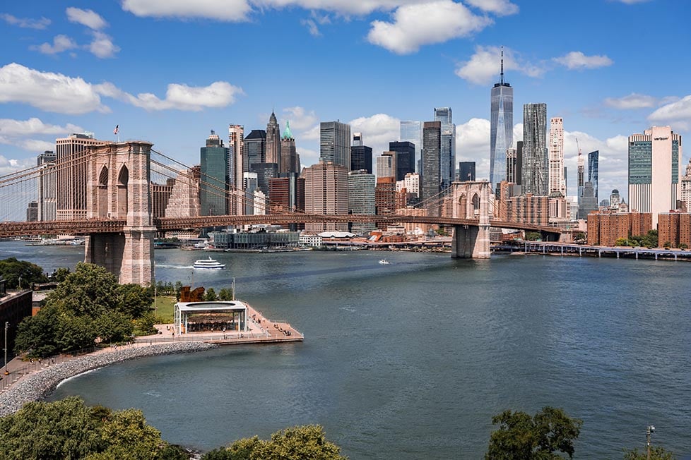 The Brooklyn Bridge and lower Manhattan skyline from the Manhattan Bridge