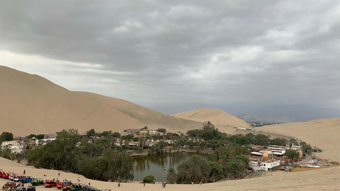 sand dunes in peru 