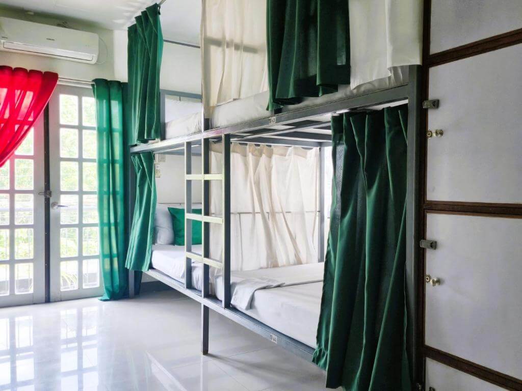 Best Hostel Green Turtle Backpackers Guesthouse Puerto Princesa
