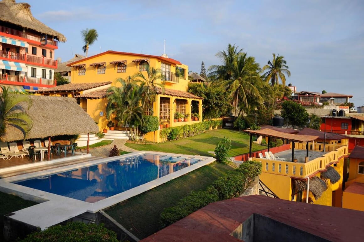 Pool area in Villa Casalet