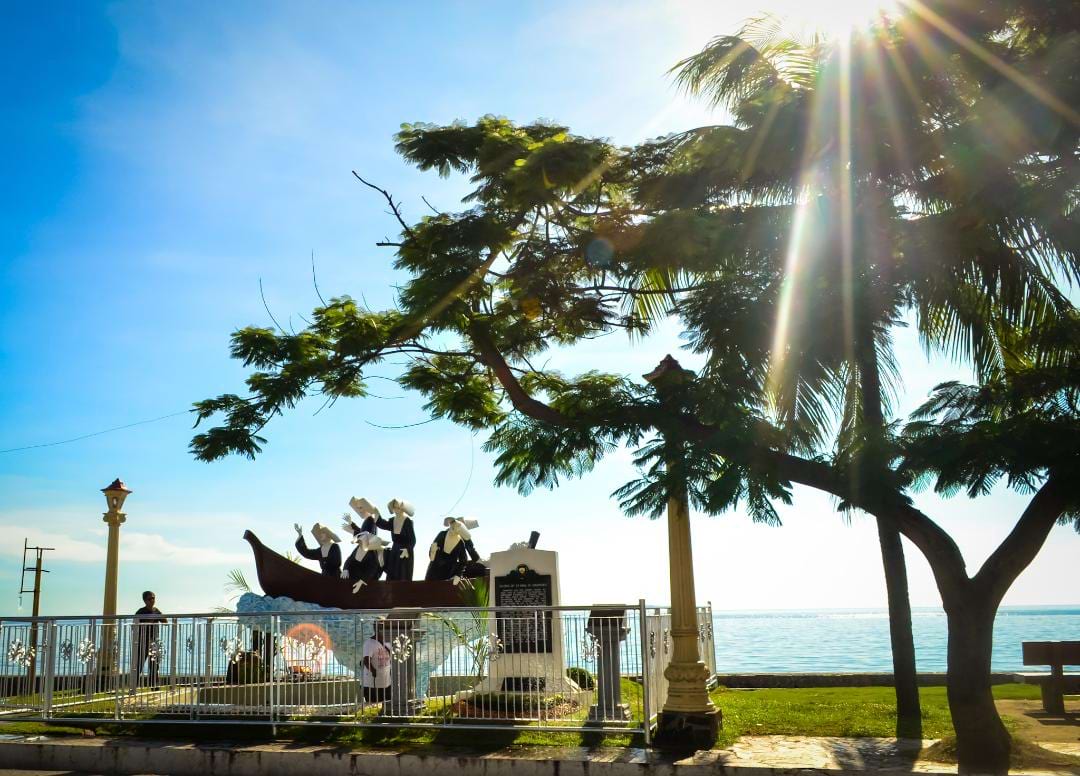 Sisters of Saint Paul of Chartres Monument in Dumaguete 