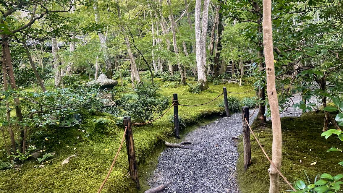 Beautiful lush green garden in a Kyoto Temple.