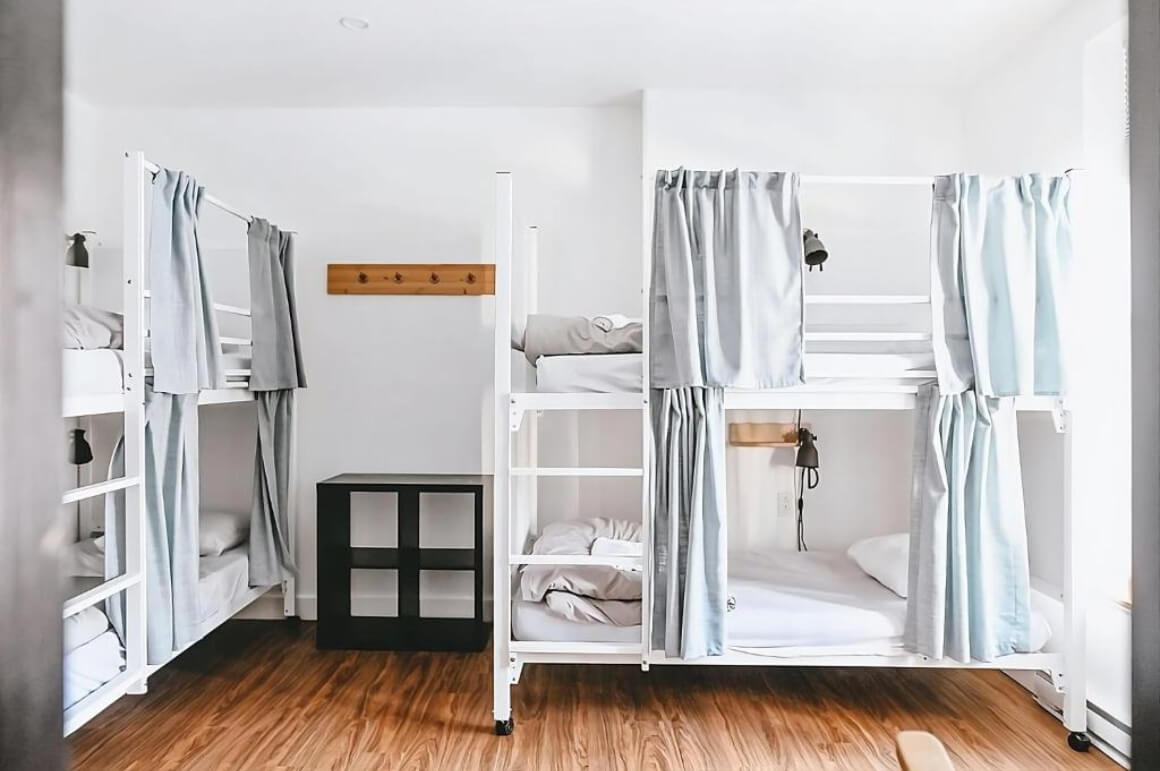 Auberge Saintlo Montréal Hostel