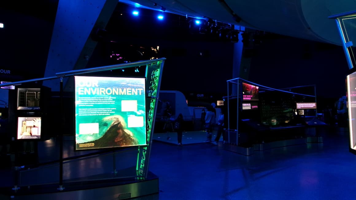 an environment exhibit at a museum in miami, florida 