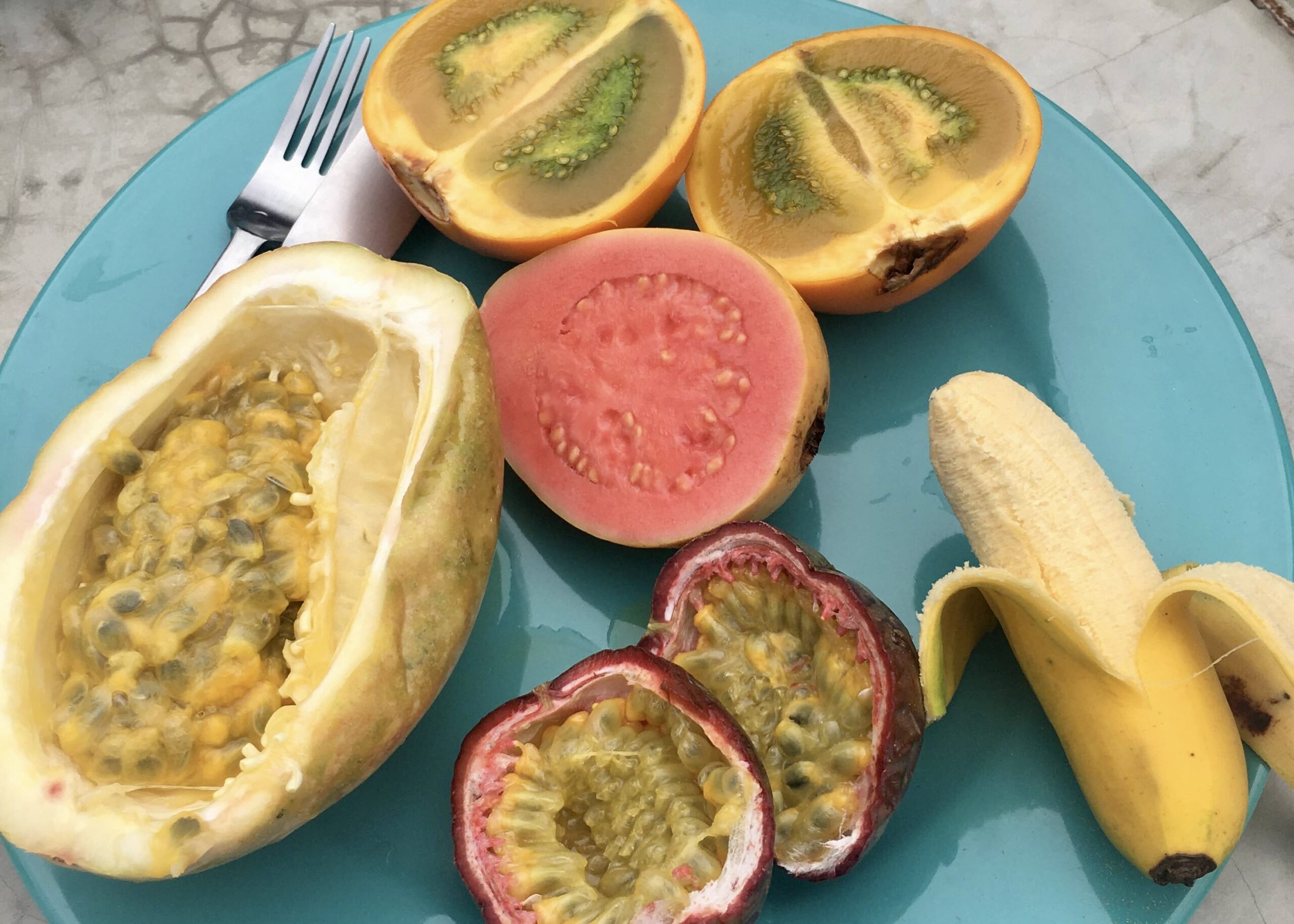 Plate with tropical fruits.