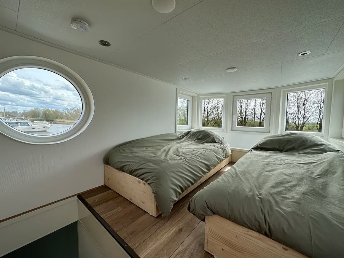 Houseboat in Friesland