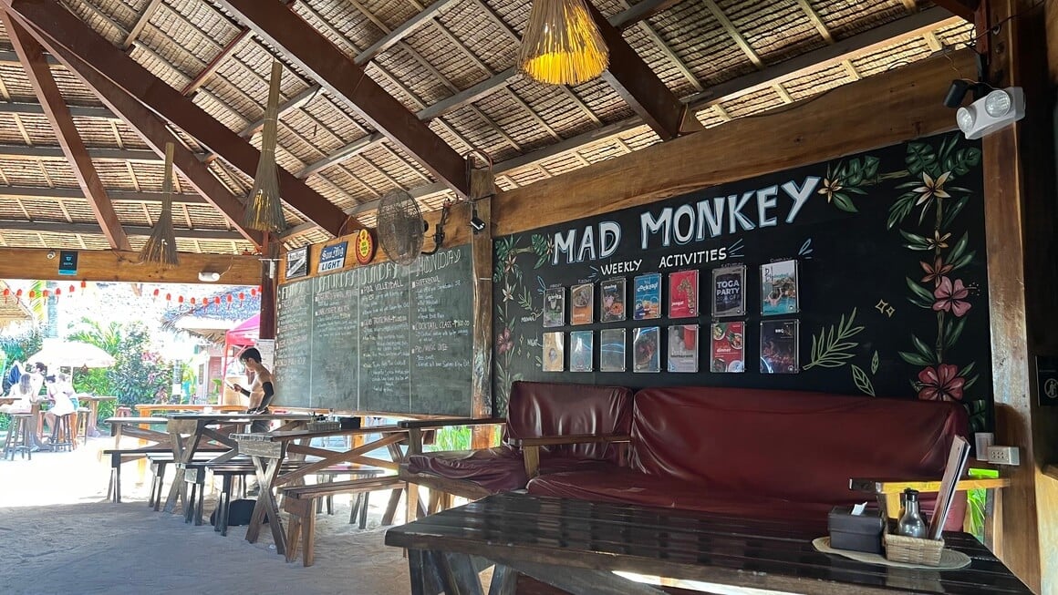 mad monkey hostel, Siargao, Philippines