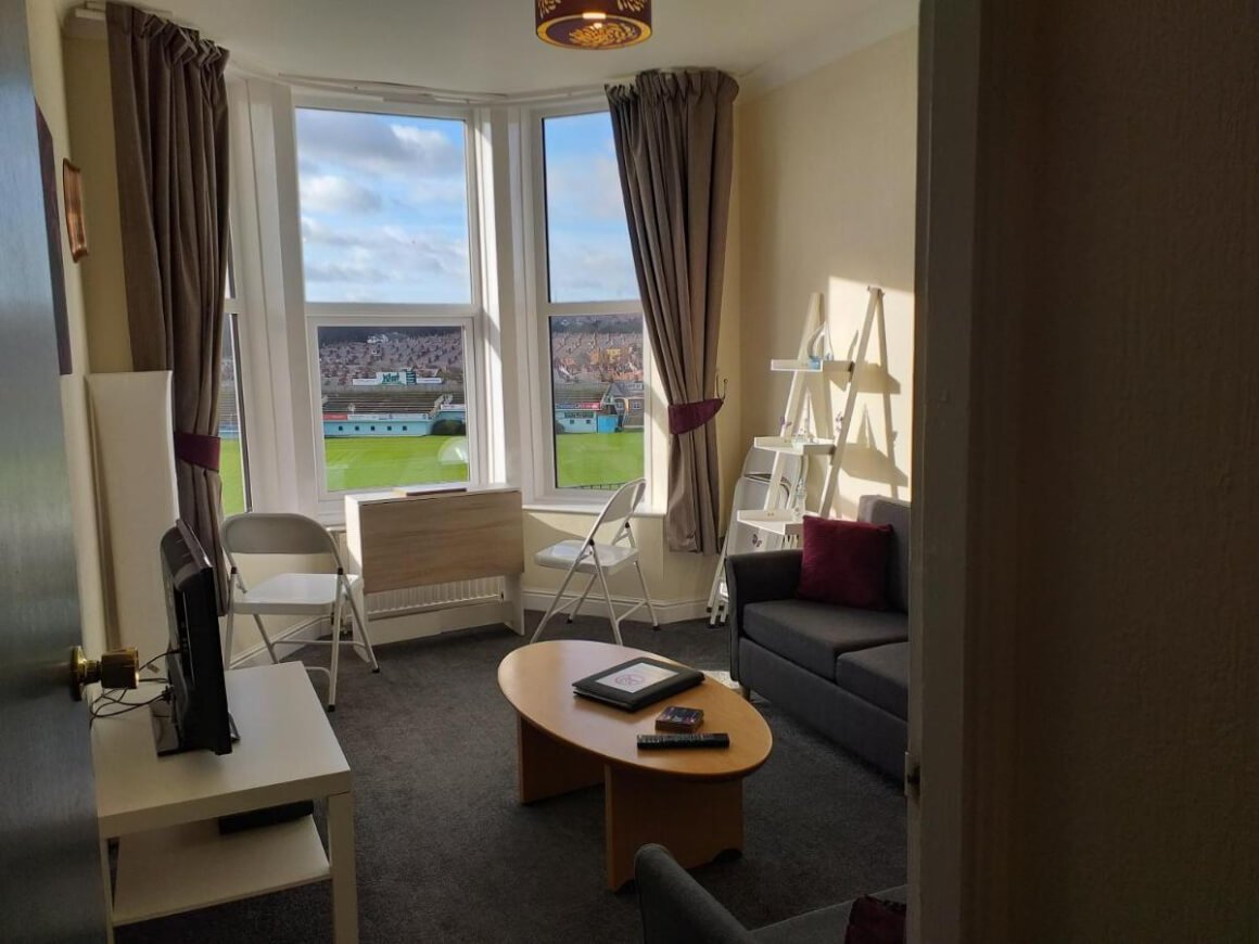 Two-Bed Apartment Overlooking Cricket Stadium Scarborough