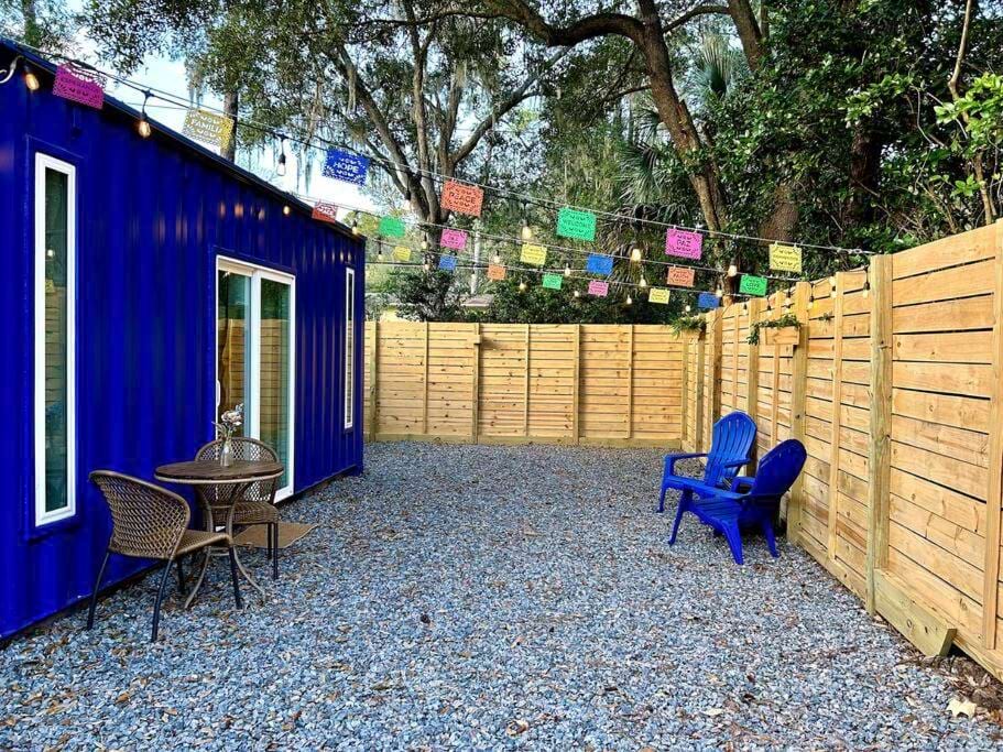 Quirky Container Tiny Home with Yard Gainesville