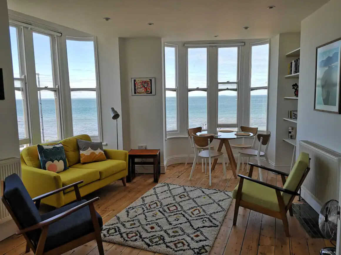 Corner Apartment with 180-Degree Sea Views Margate