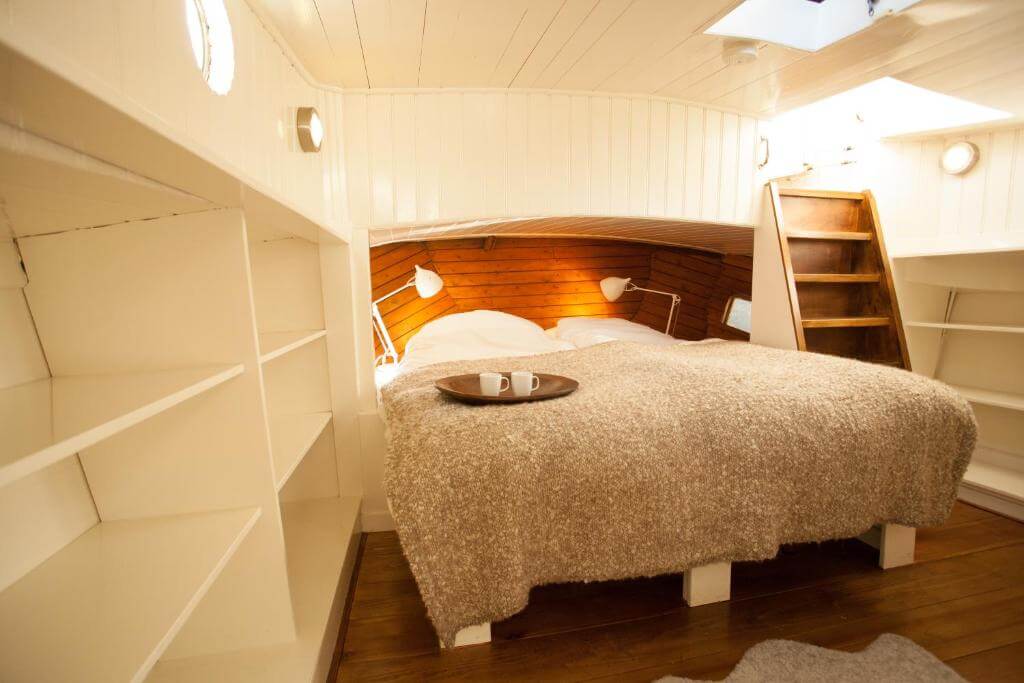 Prince Royal Houseboat - Amsterdam, The Netherlands