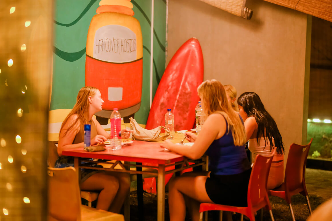 hangover hostels mirissa