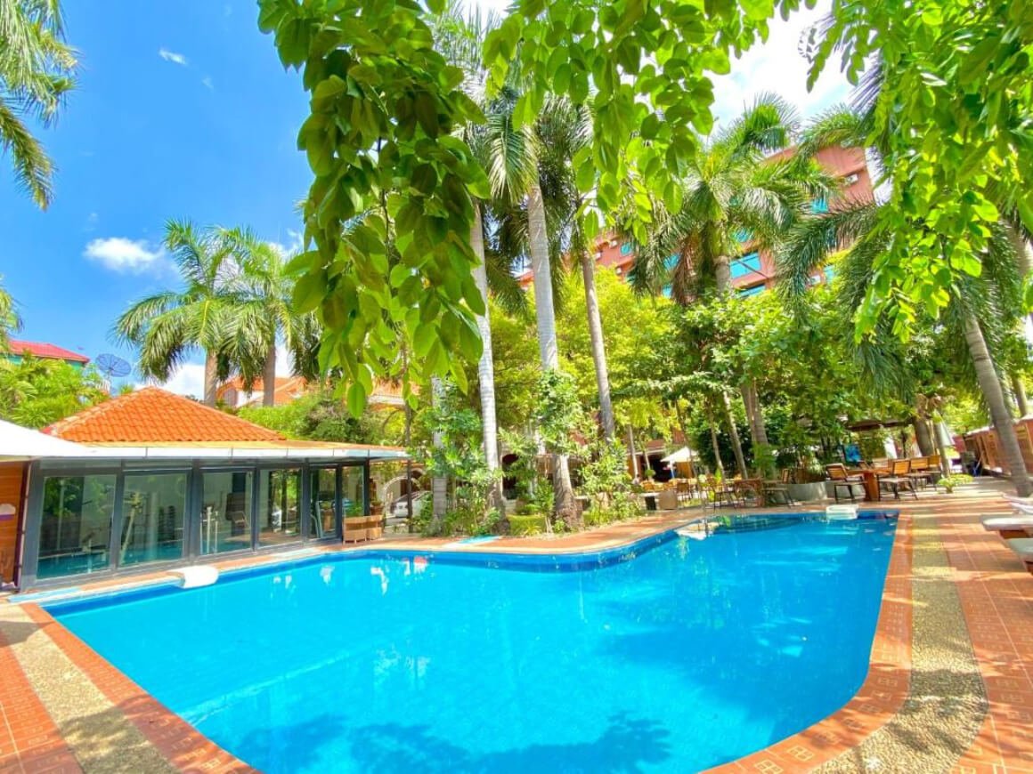 E-outfitting Golden Country Hotel, Mandalay Myanmar
