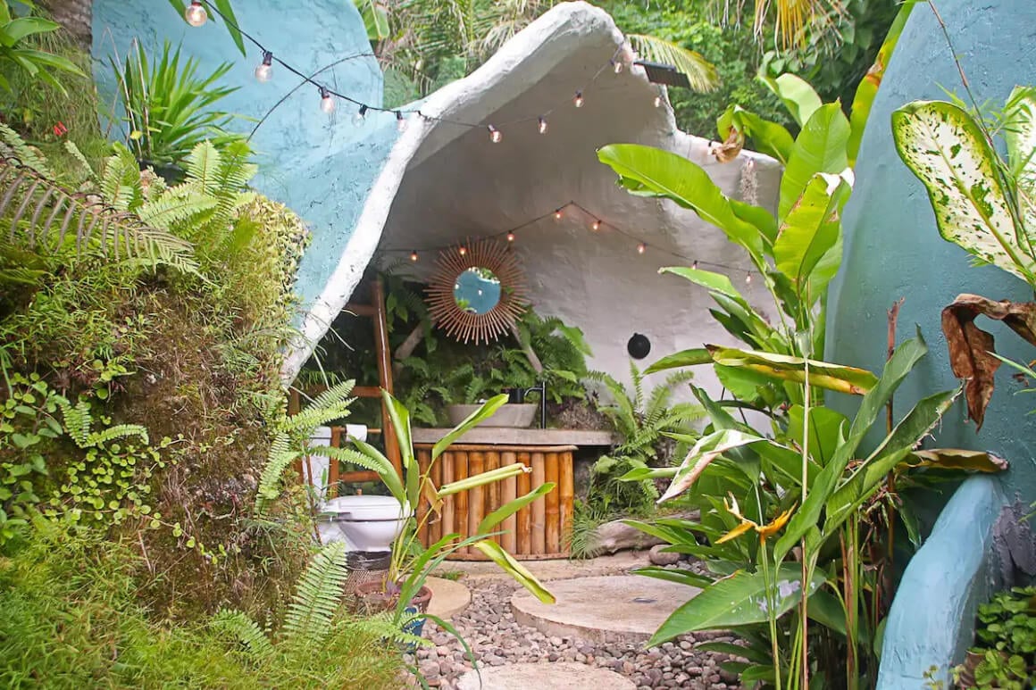 Magical dome home with outdoor jungle shower, Siquijor Philippines