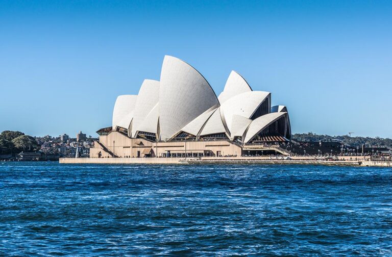 Backpacking East Coast Australia Travel Guide