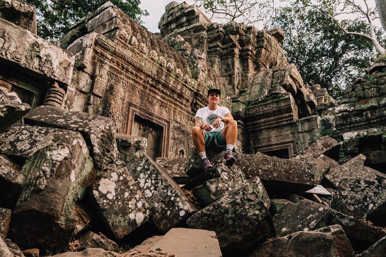 Backpacking Cambodia Travel Guide (BUDGET TIPS)