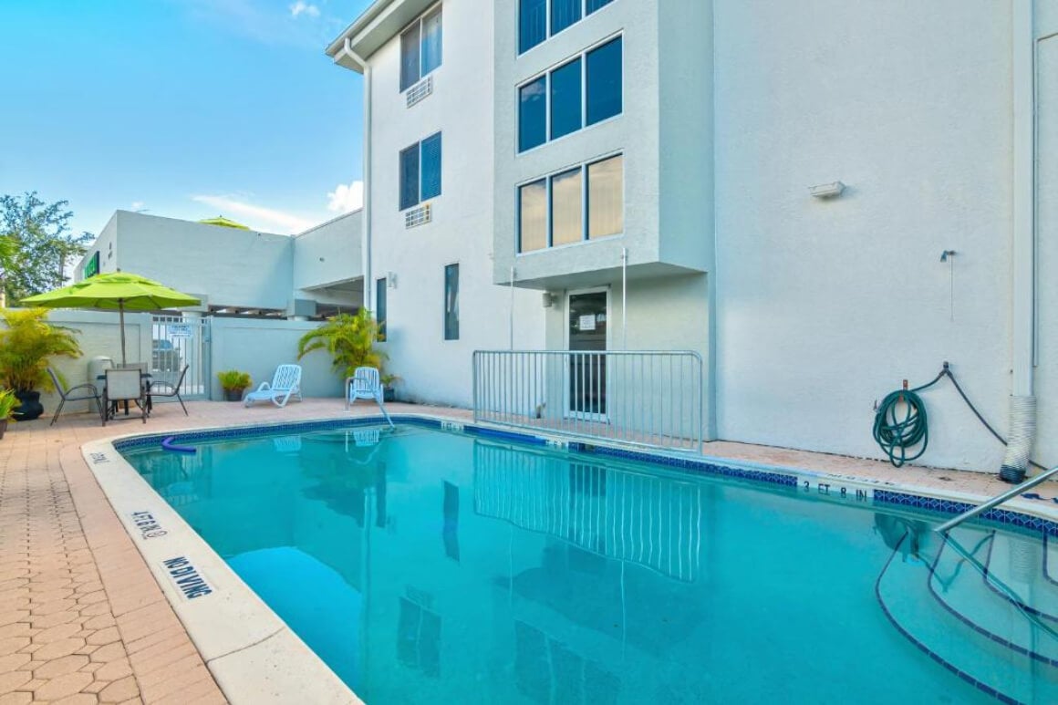 Naples Park Central Hotel Florida
