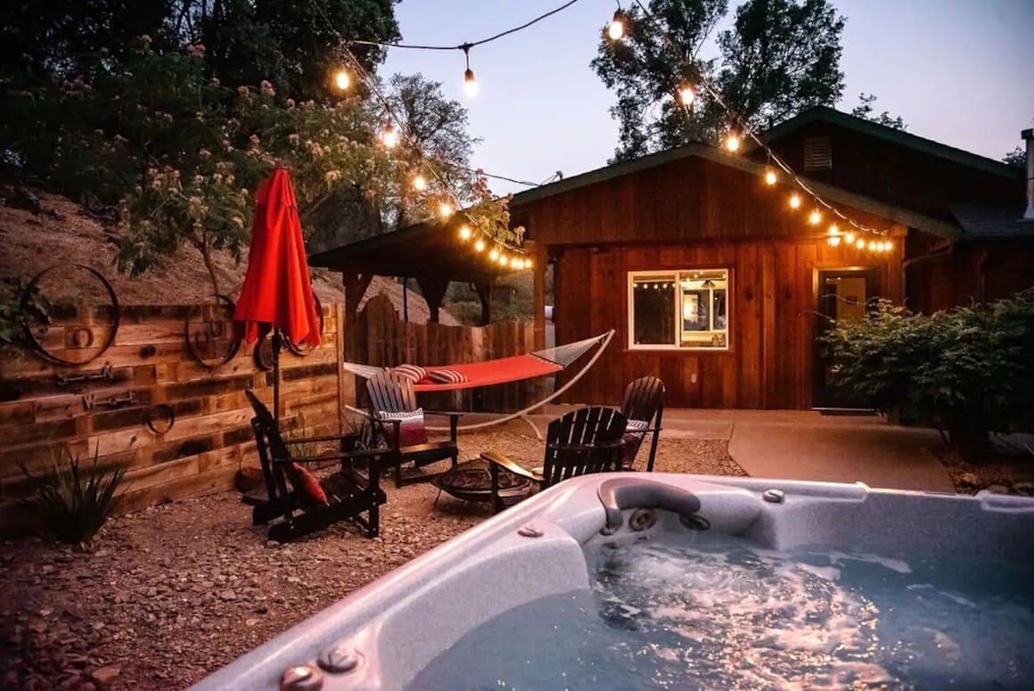 Romantic Cabin: River, Hot Tub, View, Spa Bathroom Yosemite National Park