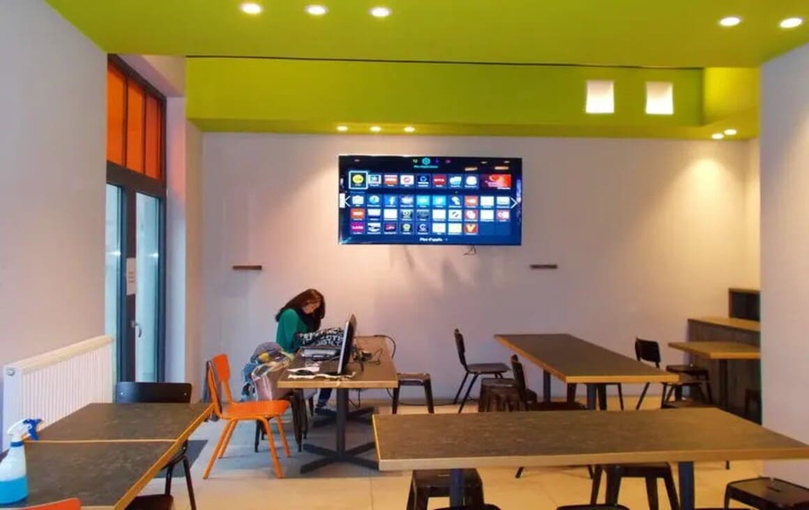 Brxxl 5 City Centre Hostel Brussels Belgium