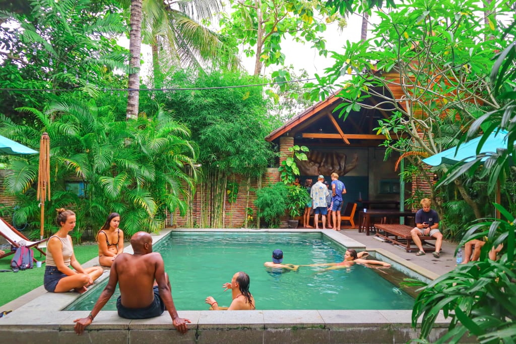 Pipes Hostel kuta lombok