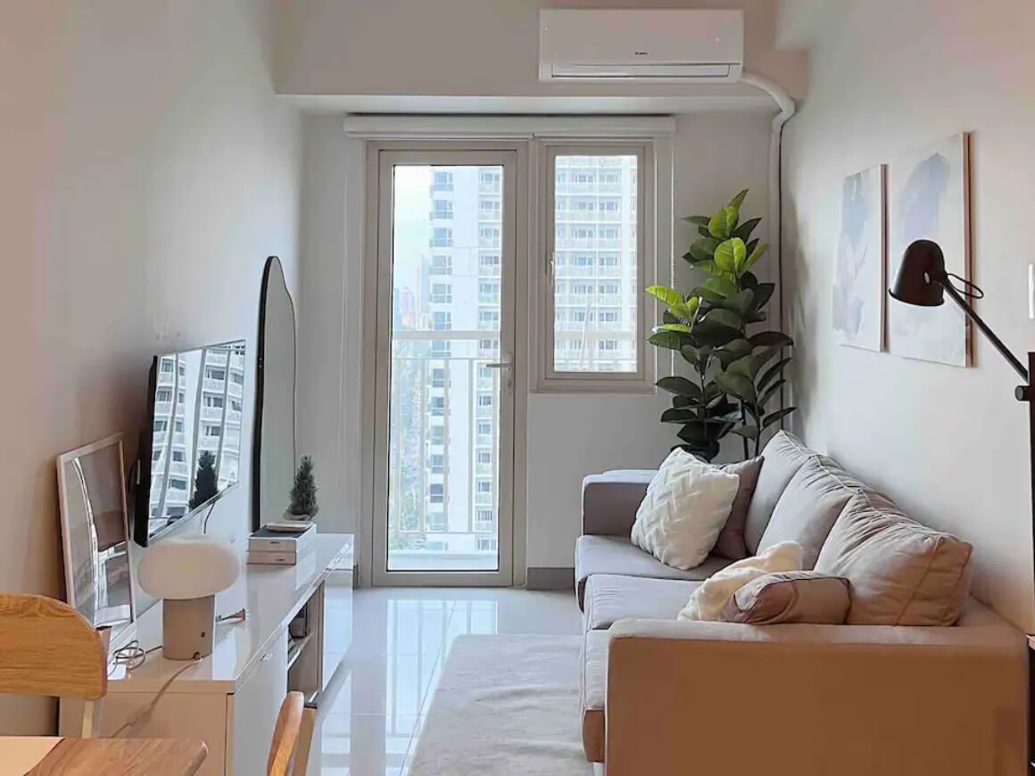 Stylist Self-Catering Condo with Rooftop Pool Pasay Philippines