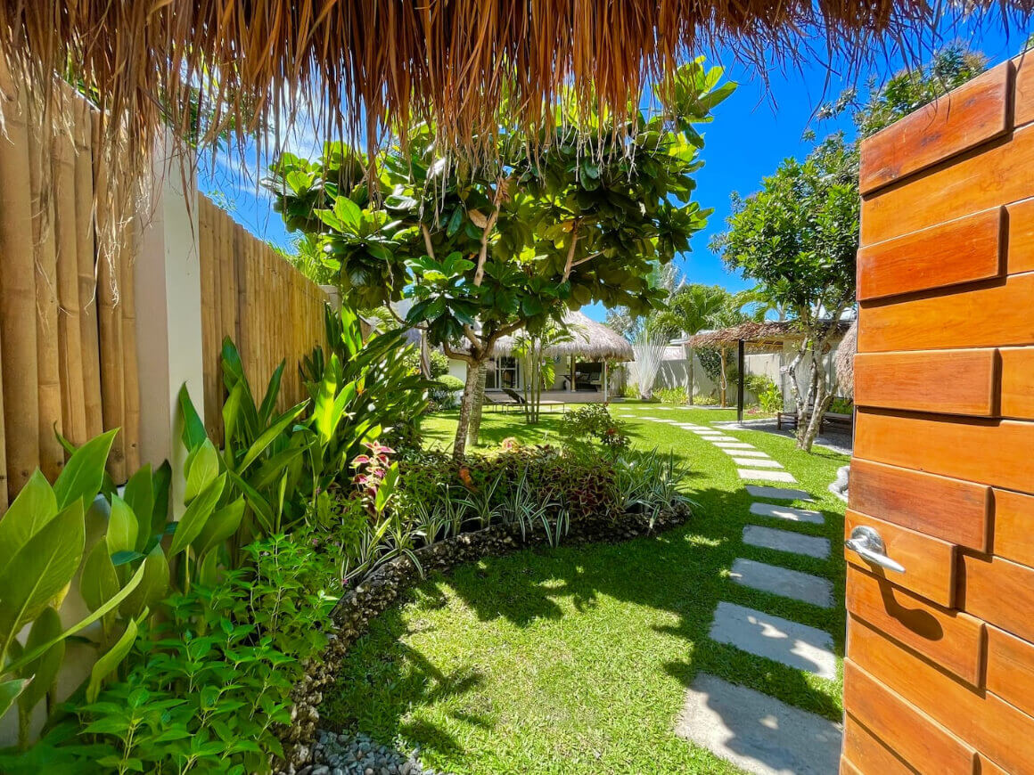 Tropical Private Garden Villa in Bohol