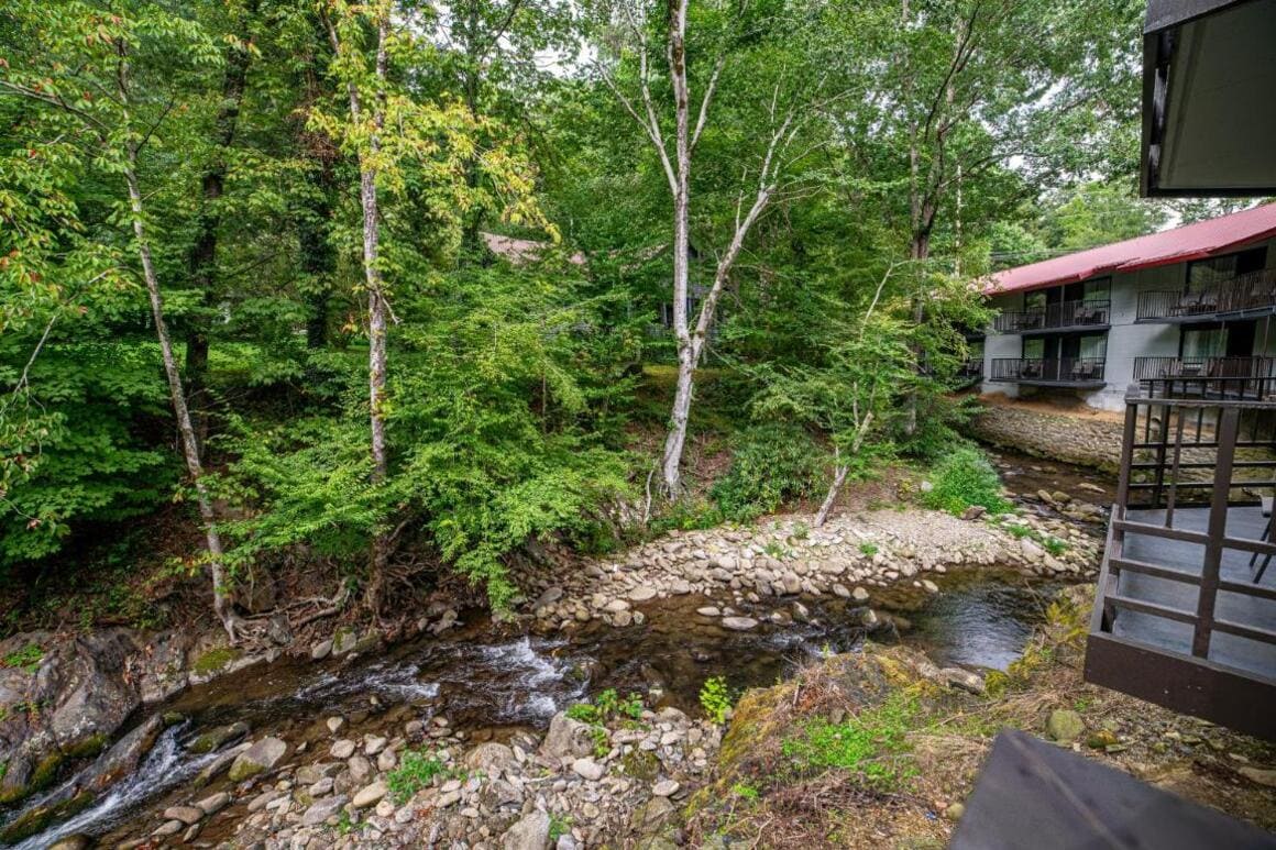 Bear Creek Inn Gatlinburg Tennessee