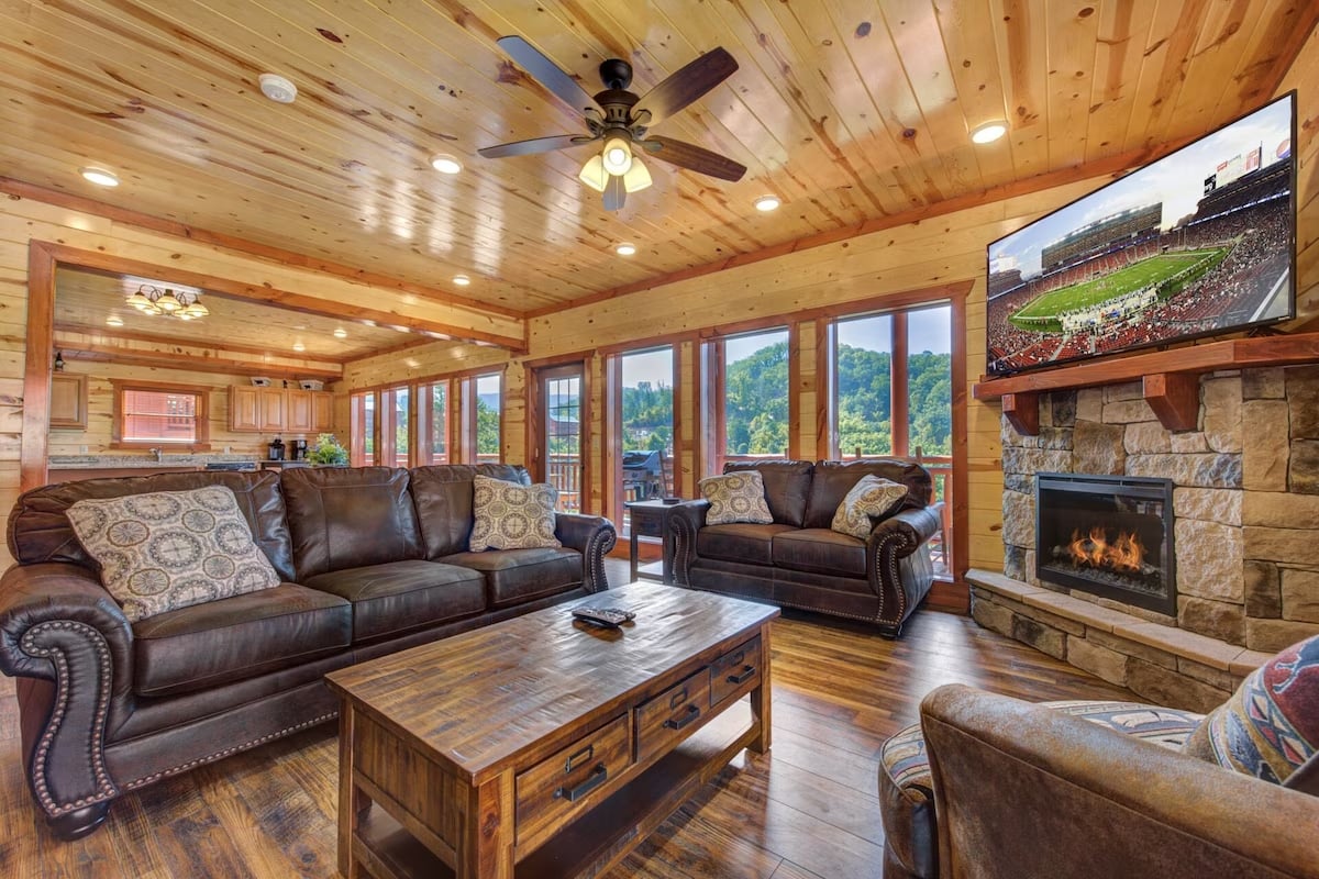 Smoky-Mountain-Ridge-Resort Gatlinburg Tennessee