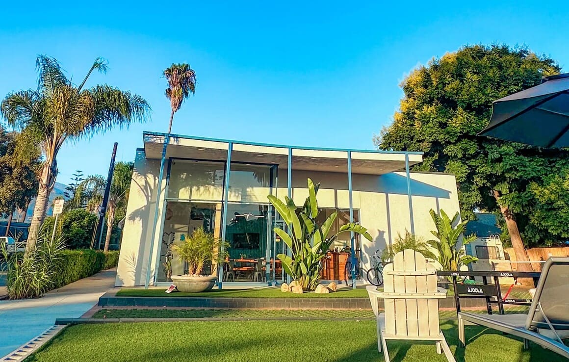 ITH Santa Barbara Beach Hostel