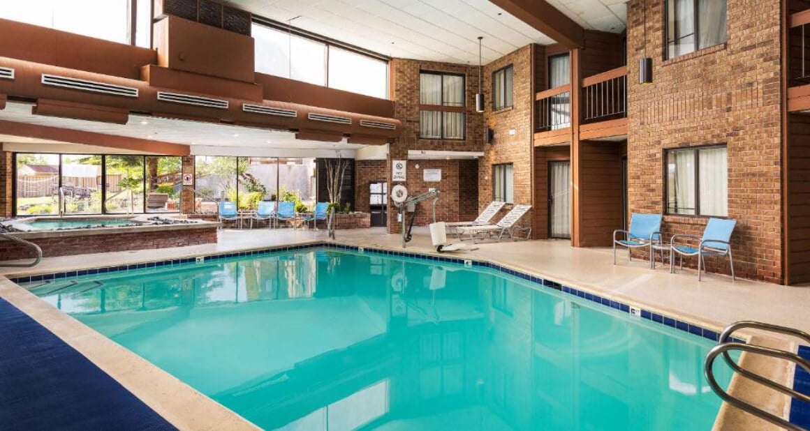 Best Western Plus Landmark Inn