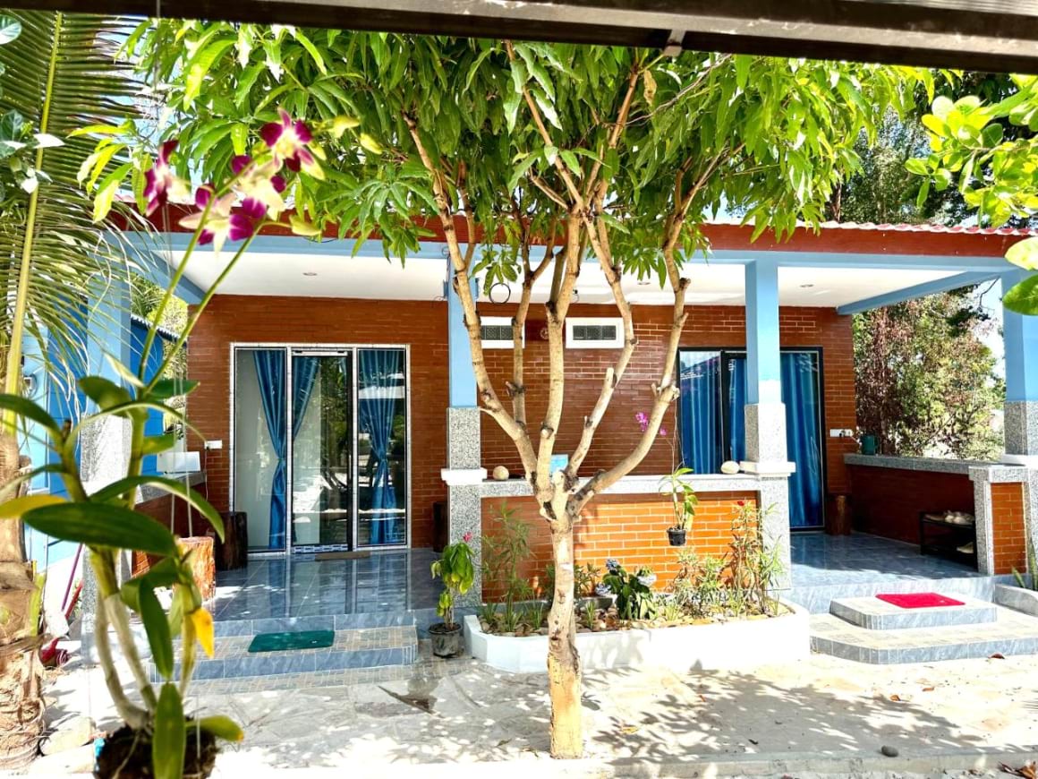 garden hostel koh rong