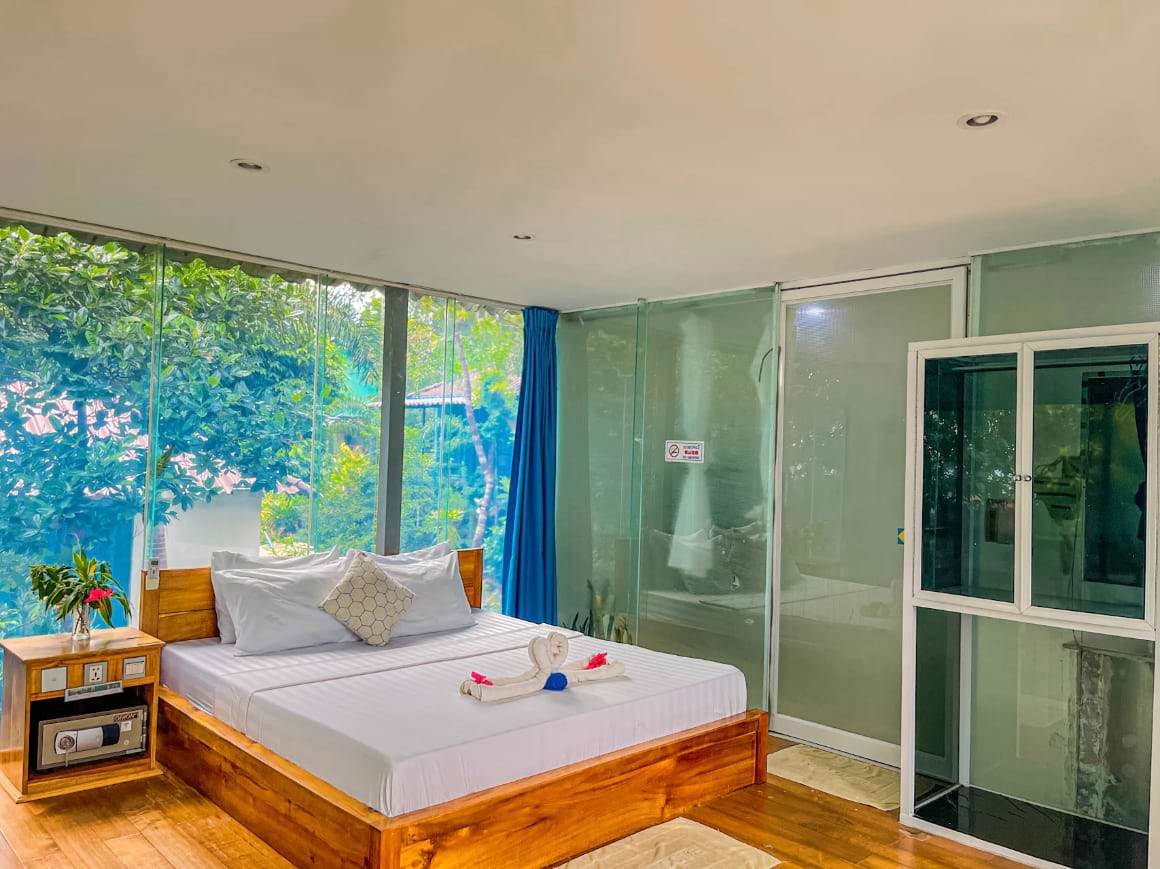 ocean lounge bungalow koh rong