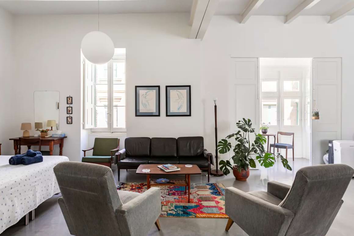 spacious loft with natural light in grand harbour valletta
