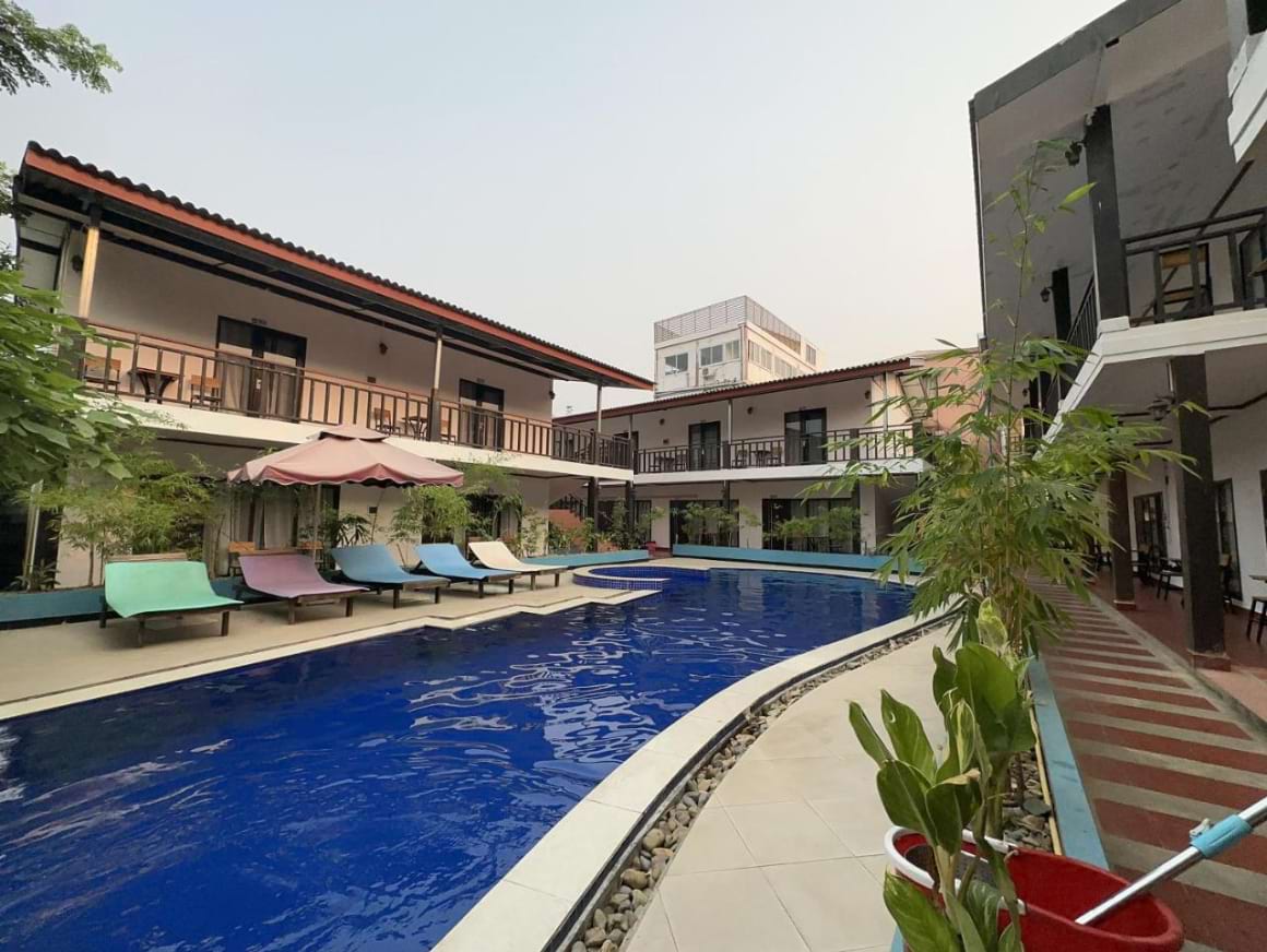 confetti garden resort Vang Vieng