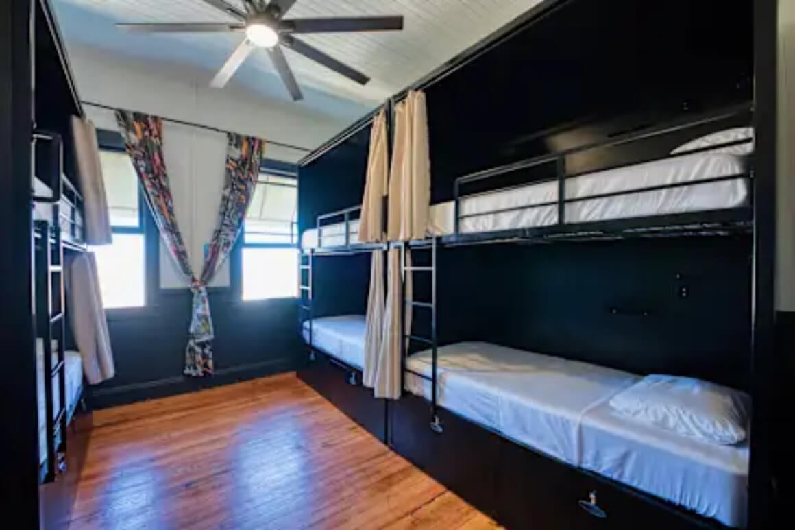 Howzit Hostel