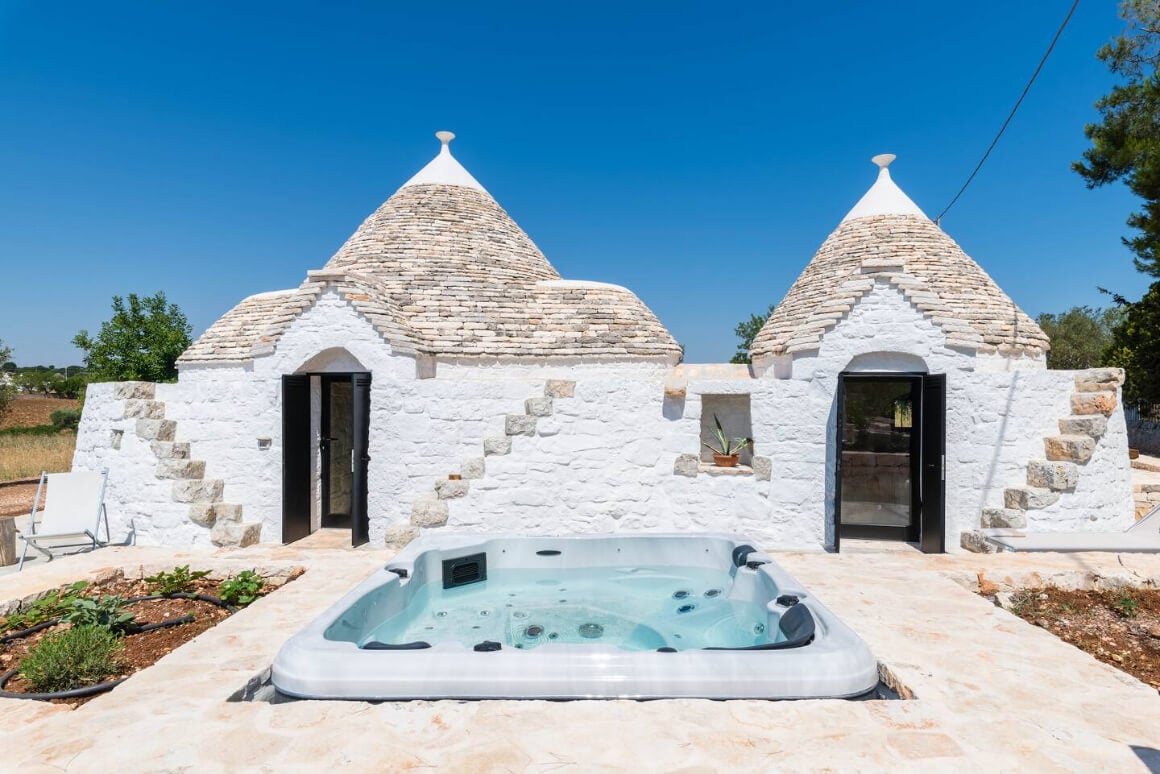 Two Bed Trullo with Private Jacuzzi