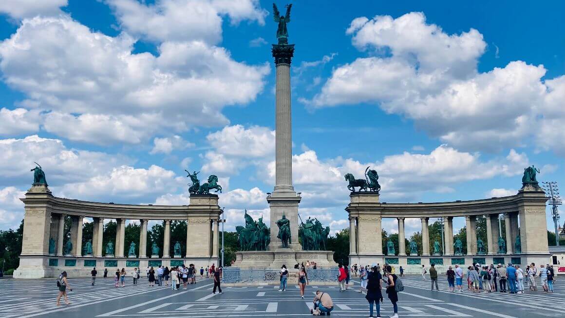 hungary-heroes-square-budapest