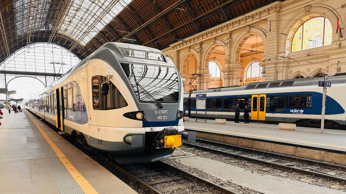 hungary-trains-keleti-train-station-budapest