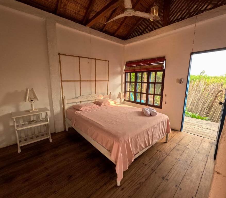 La Perla Hostel and Cabins ecuador