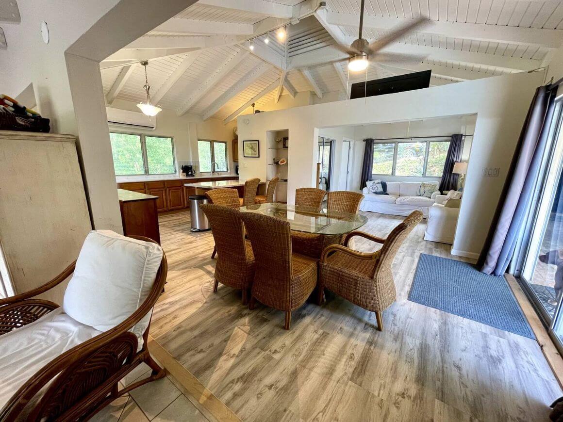JJ's - Super private, sunset ocean views and pool