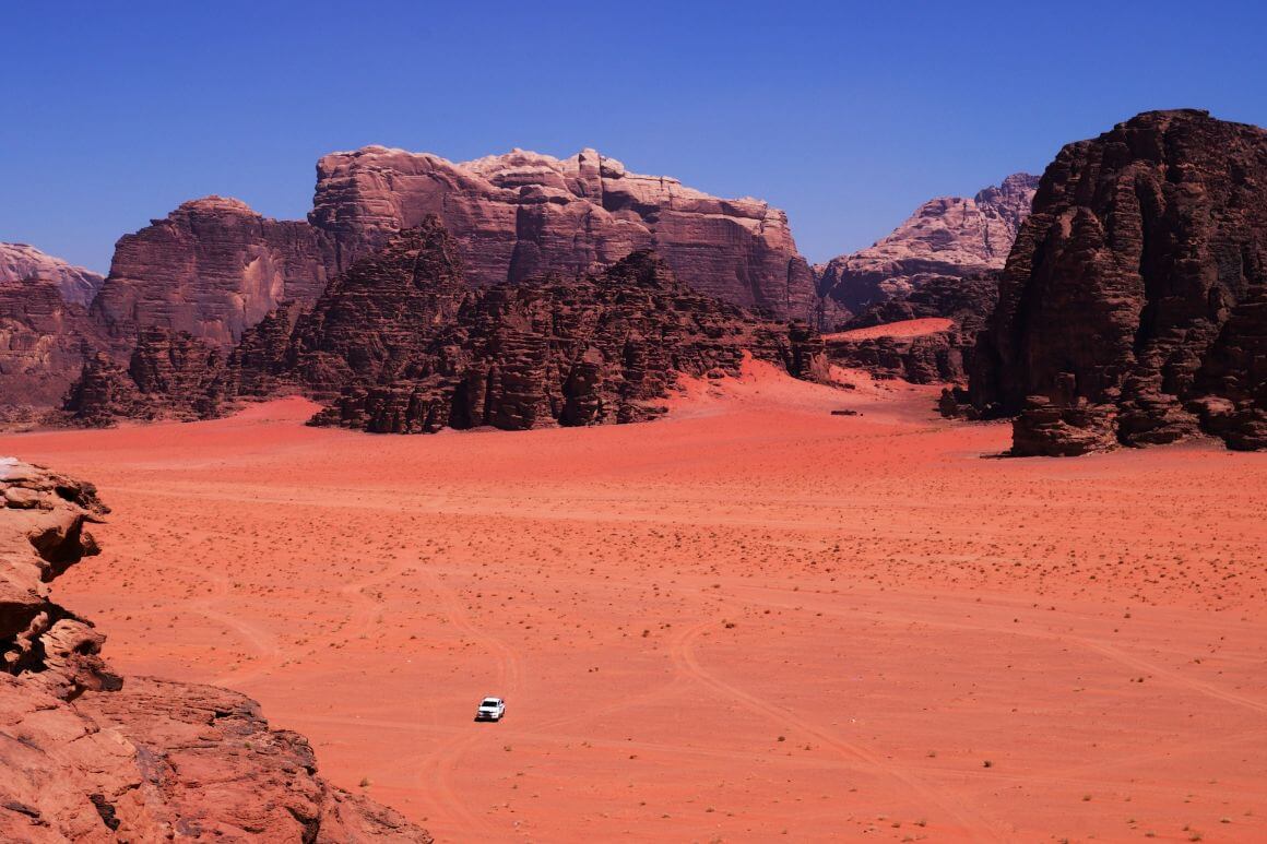 jordan wadi rum red sand dunes